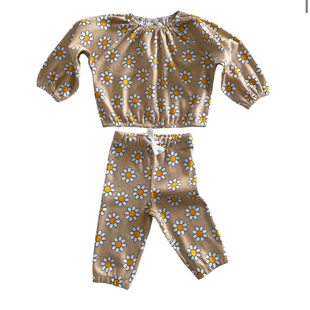 SIIX Daisy Pop Biscotf Matching Set in Tan - Elastic Waist Top & Pants